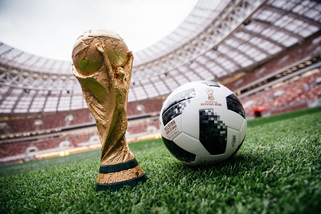 Telstar 18 - der offizielle Fußball der WM 2018 in Russland (Foto Adidas)